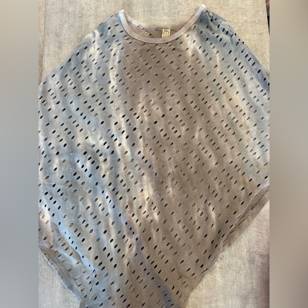 XCVI Space-Dye Knit Poncho – V-Point Hem – Size 2